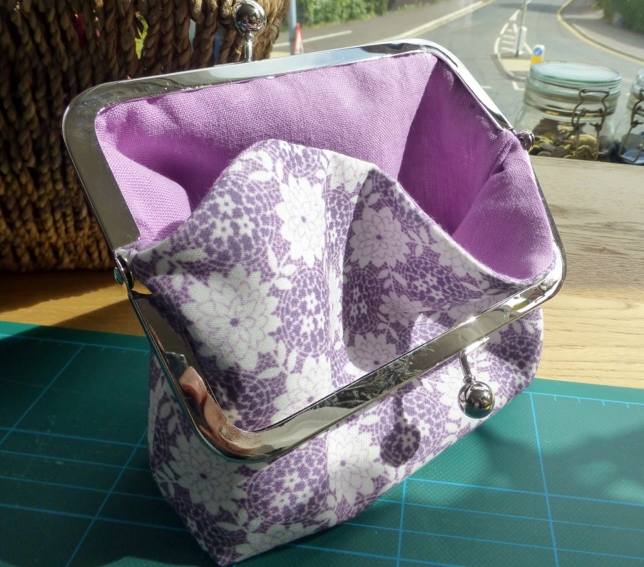 framed purse step 10
